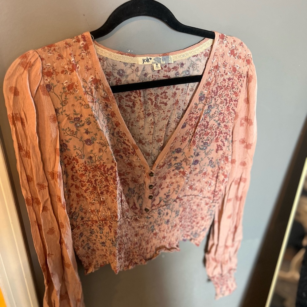 Floral V-Neck Blouse in Blush Pink